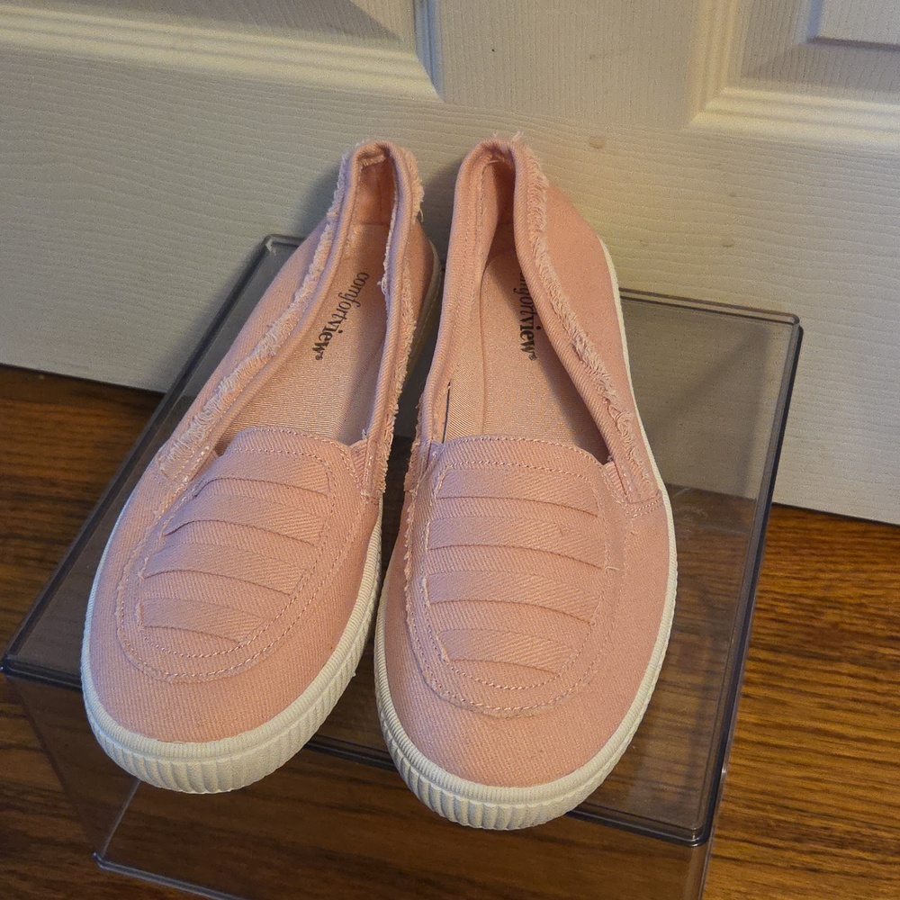 Comfortview Light Pink Women's Canvas Slip-ons 10 NWOB - Picture 2 of 11